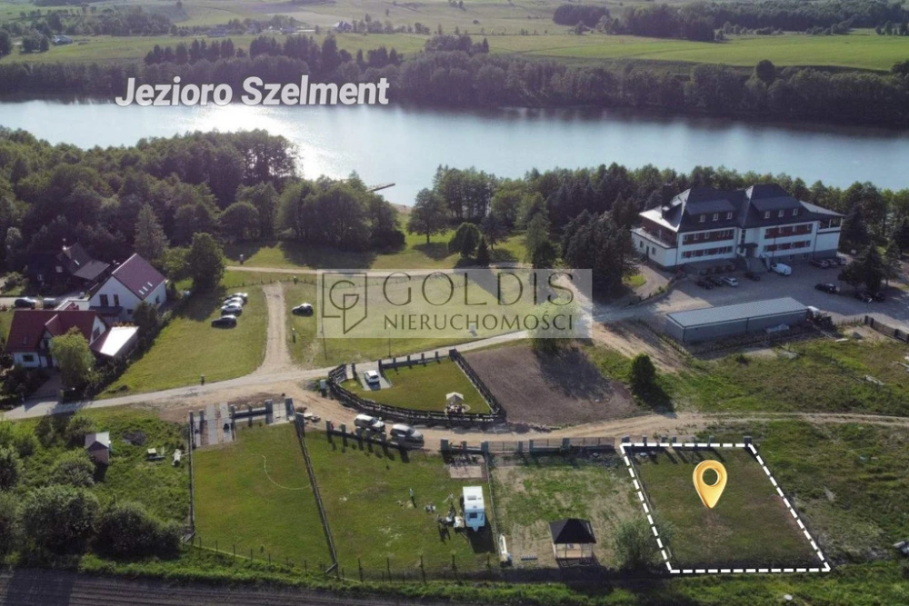 Działka nad Jeziorem Szelment